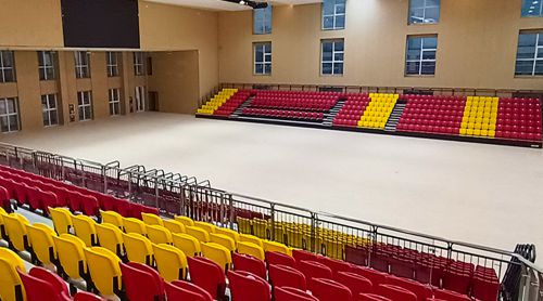 看台座椅如何“穿上”防腐铠甲